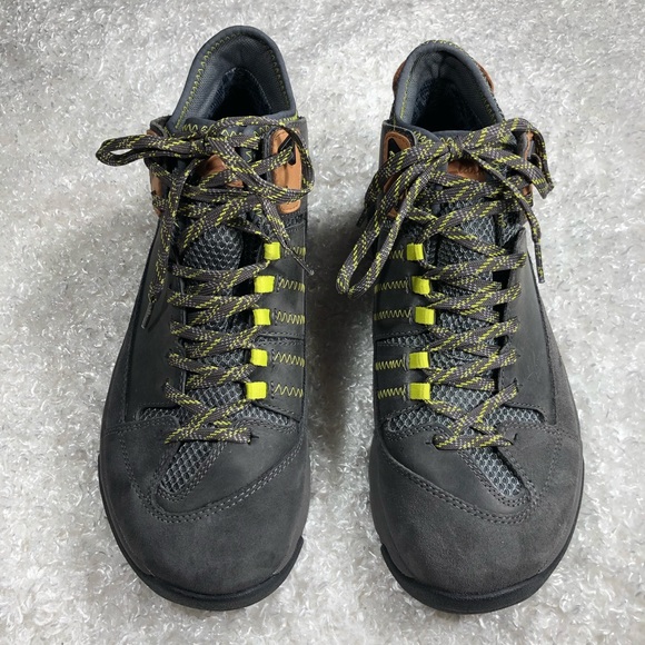 clarks tri outflex gtx